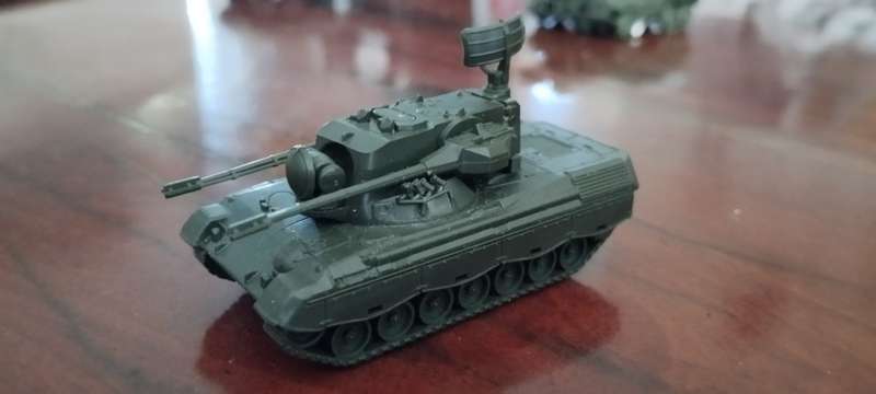 Self Propelled Anti Aircraft Armoured Vehicle - 1/87 Scale