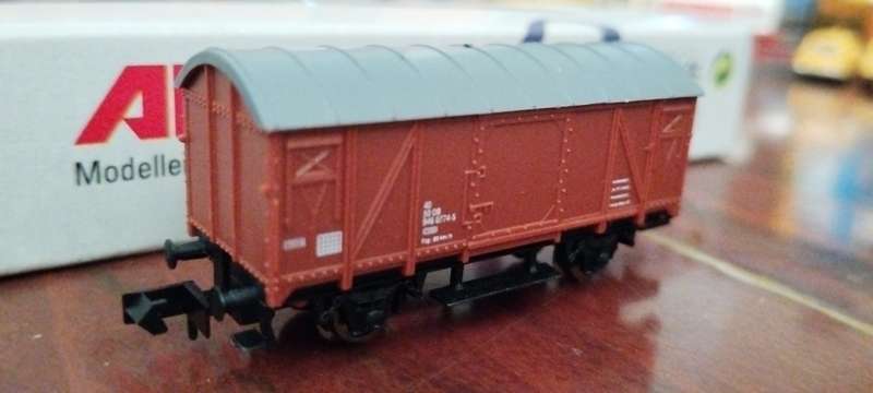 Arnold DB Goods Van - N Gauge