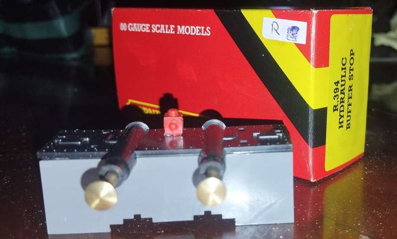 Hornby Hydraulic Buffer R.394 - OO Scale
