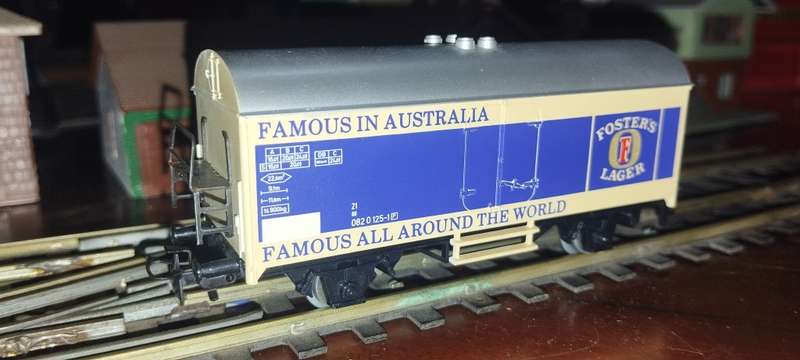 Märklin DB Fosters Beer Van 4562 - HO AC