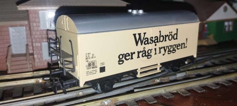 Märklin SJ Refrigerator Van - Wassbröd 4566 - HO AC