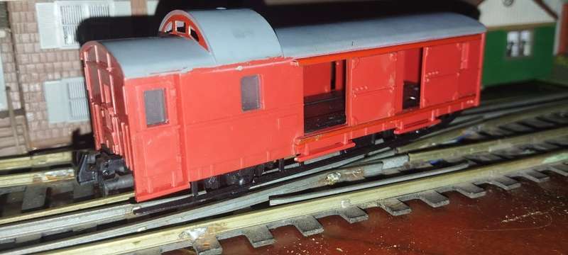 Trix Express DR Red Baggage Van - HO Scale