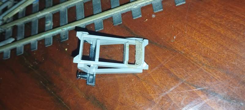 Buffers Set Clip Onto Rail - HO Scale