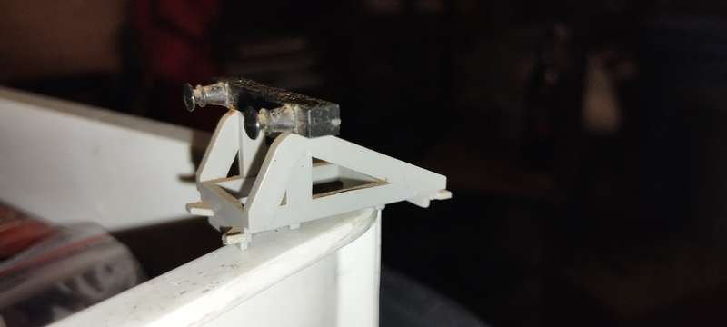 Buffers Set Clip Onto Rail - HO Scale