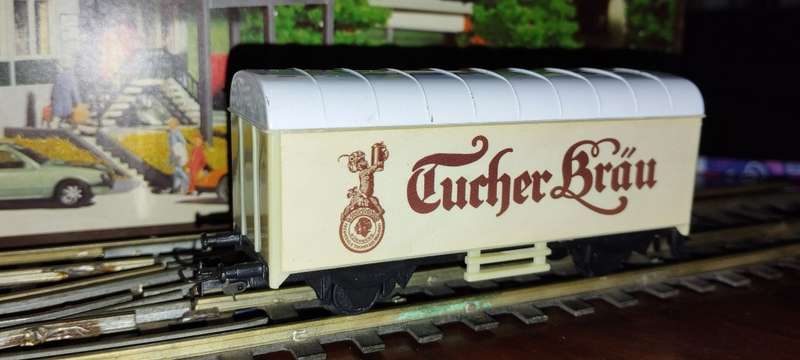 Tucher Bräu Beer Van - HO Scale