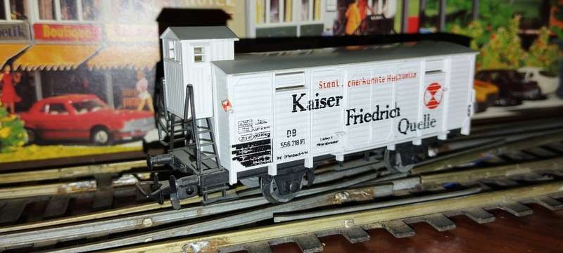 Piko Epoch II DB Van - Kaiser Friedrich Quelle- HO Scale