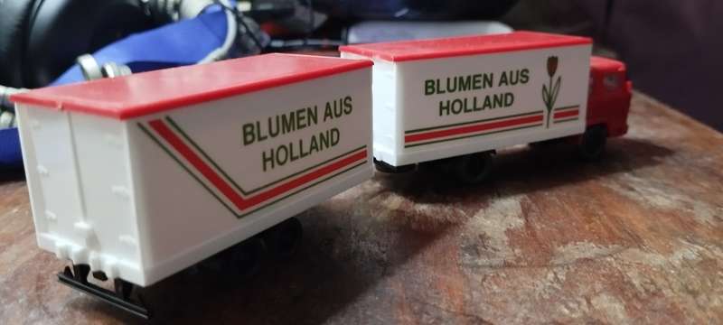 Wiking Magirus Truck & Trailer - Flowers from Holland -  1/87 Scale