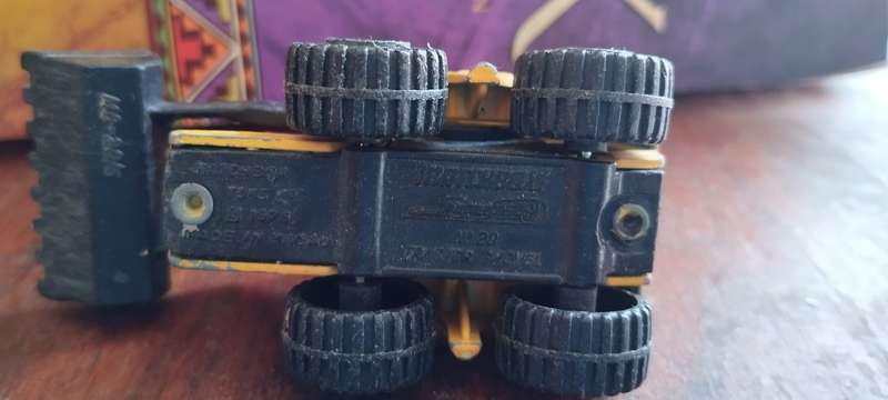 Matchbox Tractor Shovel - Superfast No 29