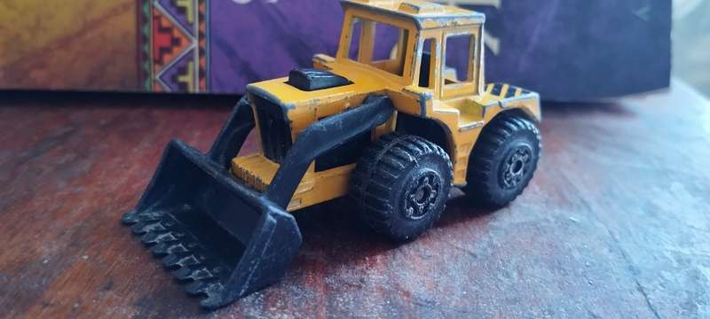 Matchbox Tractor Shovel - Superfast No 29