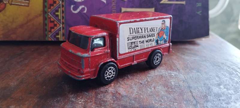 Corgi Juniors - Leyland Terrier Truck - Daily Planet / Superman