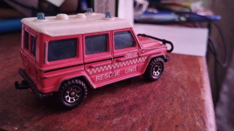 Matchbox Mercedes Benz 280 GE Rescue Unit