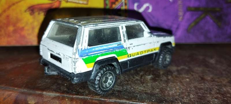 Matchbox Jeep Cherokee Quadtrack