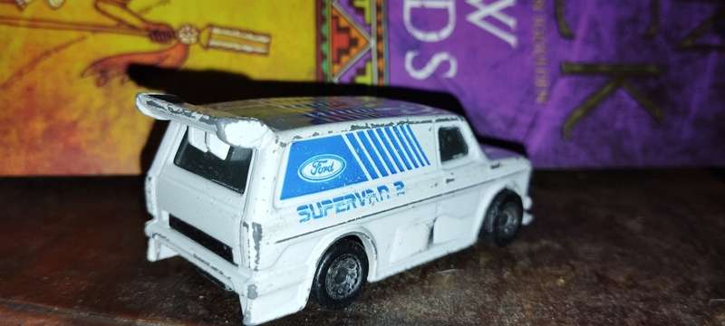 Matchbox Ford Supervan II