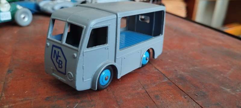 Dinky Toys N.C.B. Electric Van - 30v - 1/43 Scale