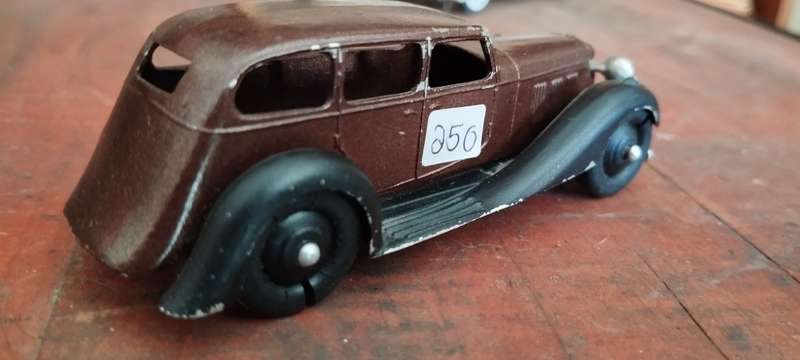 Dinky Armstrong Siddeley 36a - 1/43 Scale
