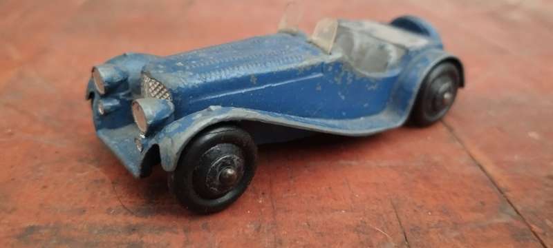 Dinky Jaguar SS100 38F - 1/43 Scale