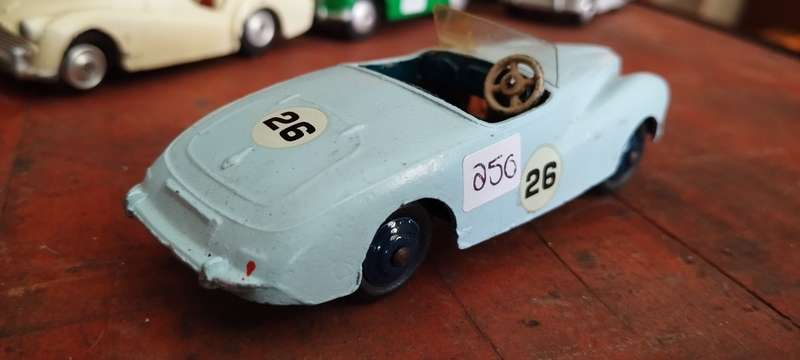 Dinky Toys Sunbeam Alpine 107 - 1/43 Scale