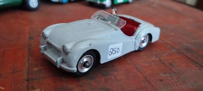 Dinky Toys Triumph TR2  - 111 - 1/43 Scale