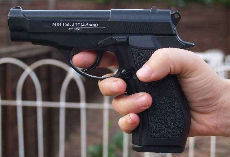 GAS - 4.5mm BB Metal Pistol!! Over 400FPS!! NEW IN  SA!!