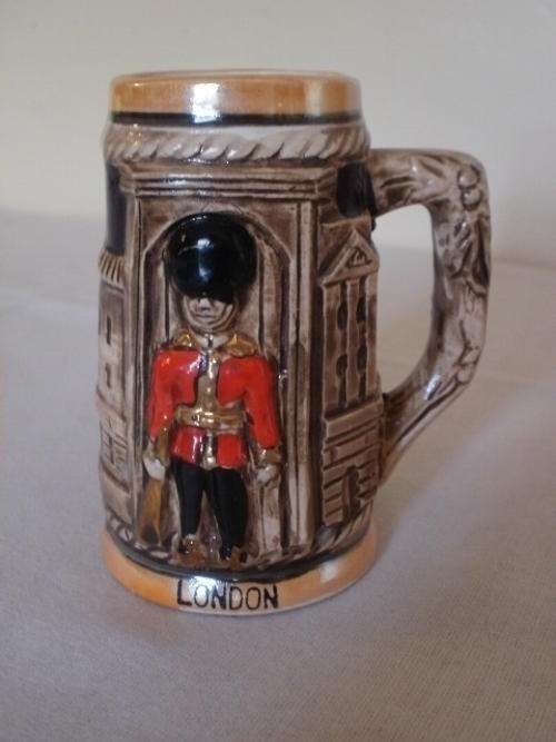 SMALL LONDON TANKARD, MADE IN JAPAN