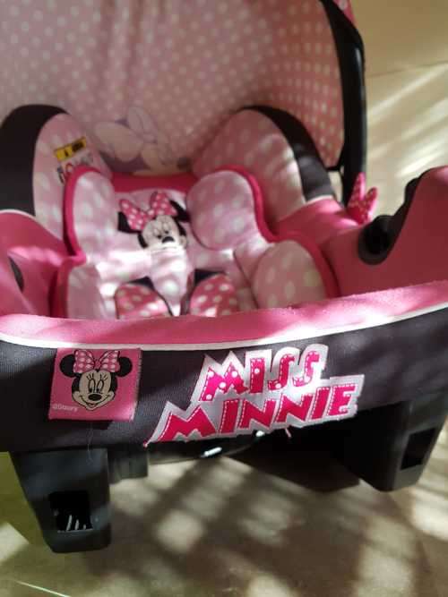 Miss Minnie Mouse Infant Carrier Car Seat