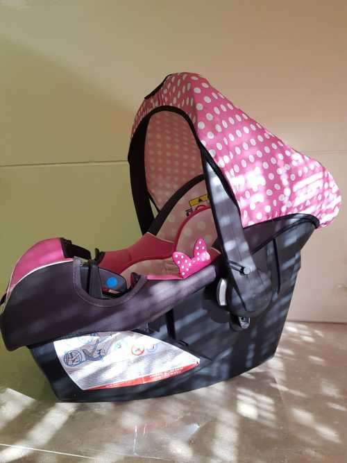 Miss Minnie Mouse Infant Carrier Car Seat