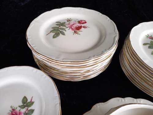 Huguenot Royale Dinner Set