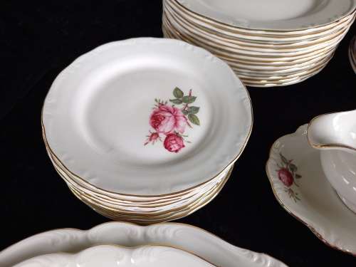 Huguenot Royale Dinner Set