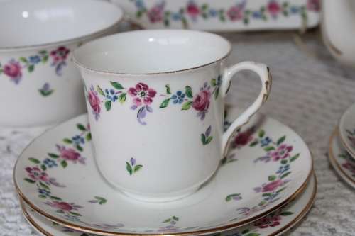 Stunning Part Shelley Chatsworth Tea for Two Tea Set 1920`s