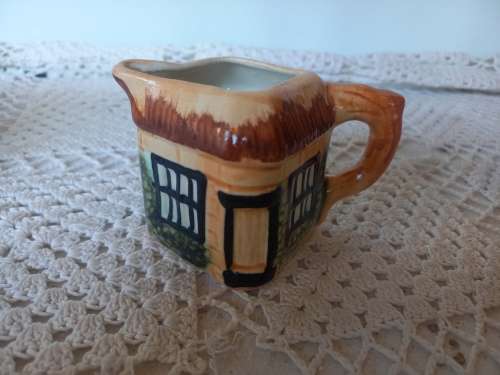 House shape tea set