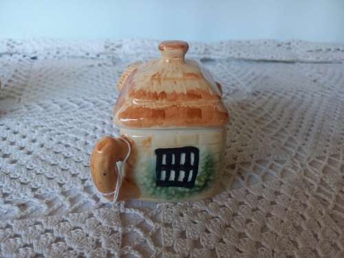 House shape tea set