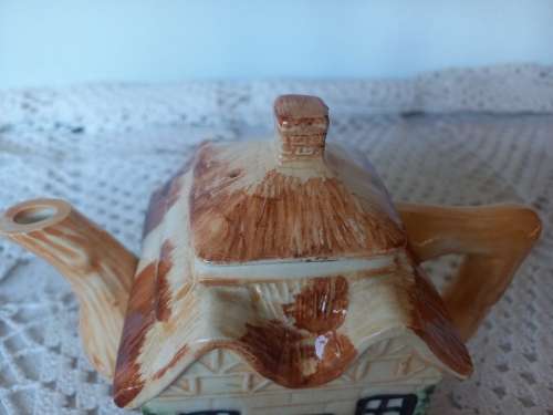 House shape tea set