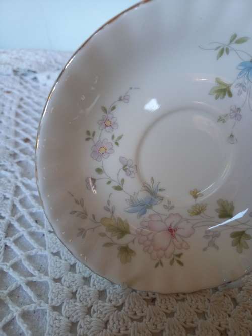 Royal Albert saucer - Meadow Flower (A)