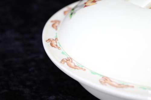 Royal Doulton Bunnykins Food Warmer bowl with lid