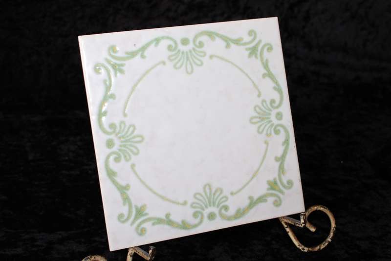 Holland Tile/Pot Stand