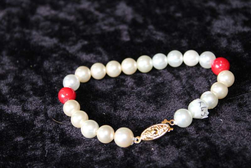 Faux Pearls Bracelet