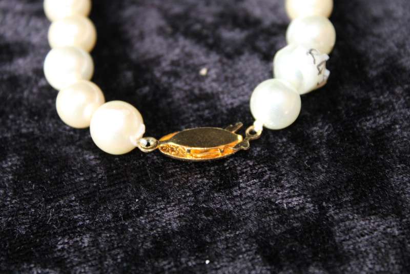 Faux Pearls Bracelet