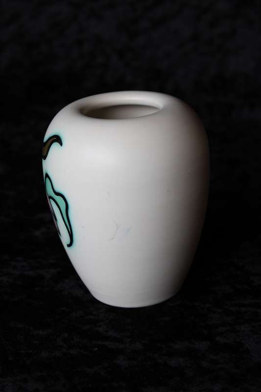 Unusual Gauda Vase
