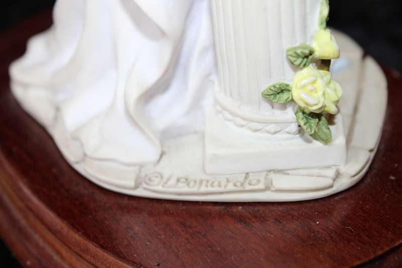 The Leonardo Collection Resin Figurine of a French Lady - Constance 1992