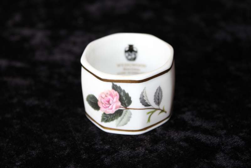 Wedgwood Serviette Holder - Hathaway Rose