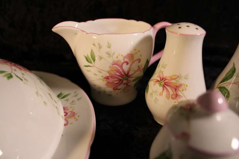 Stunning Shelley Honeysuckle 14172 Breakfast Set