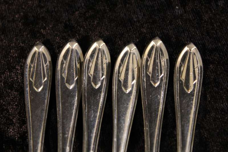 Beautiful Art Deco Inspired Cake Forks - A Plating.