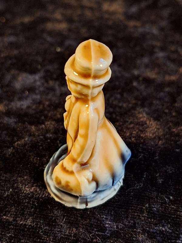 Wade Whimsies - Nursery Rhymes - Dr Foster 1970`s.
