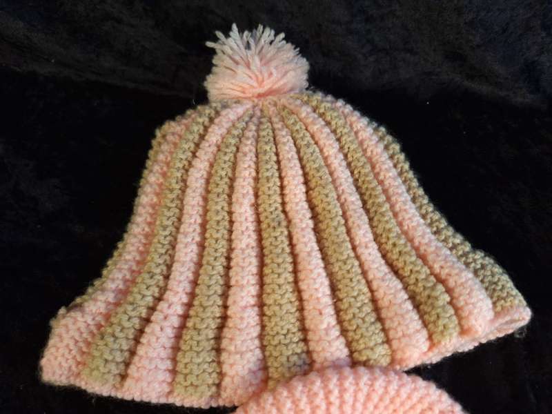 Wool Hand Knitted Teapot Glove and Teapot Saucer Cover
