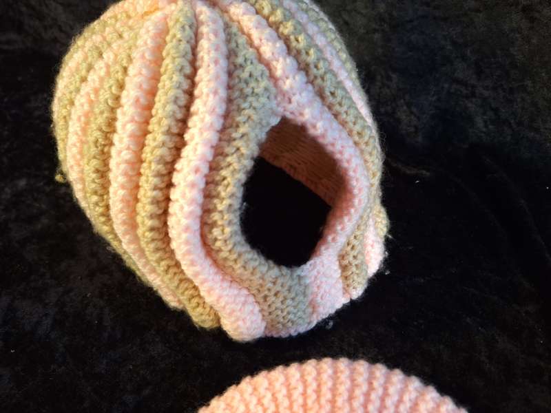 Wool Hand Knitted Teapot Glove and Teapot Saucer Cover