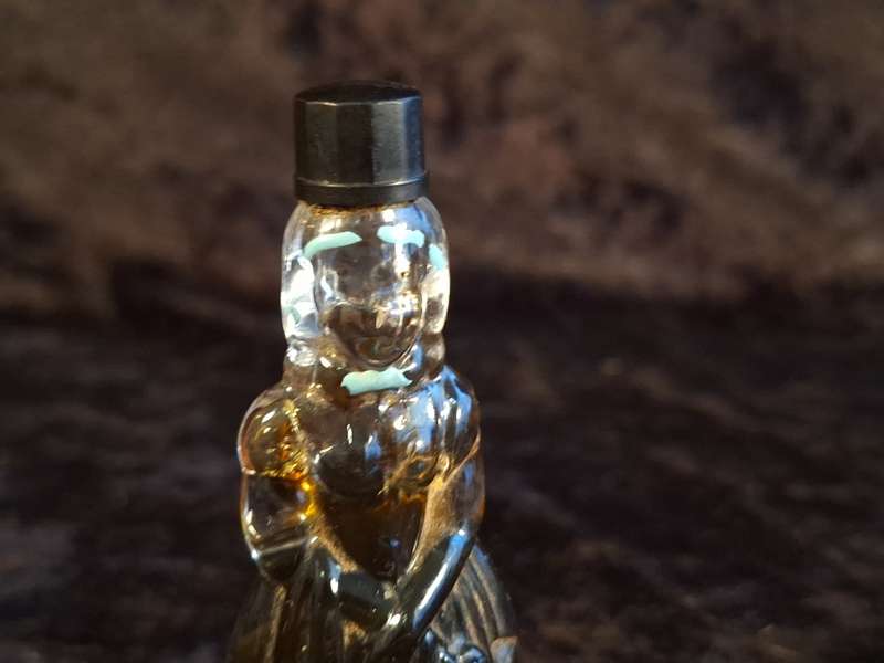 Beautiful Vintage Glass Liquor Bottle.