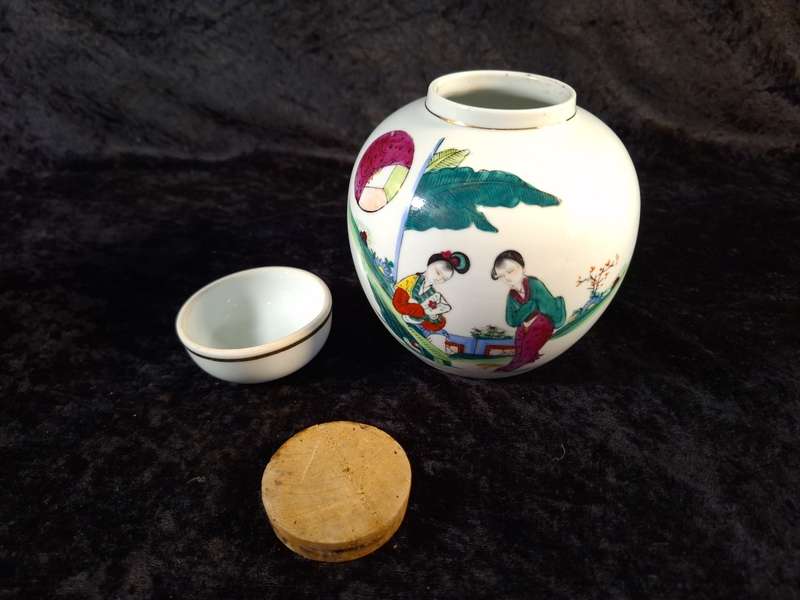 Beautiful Hand Painted Ginger Jar