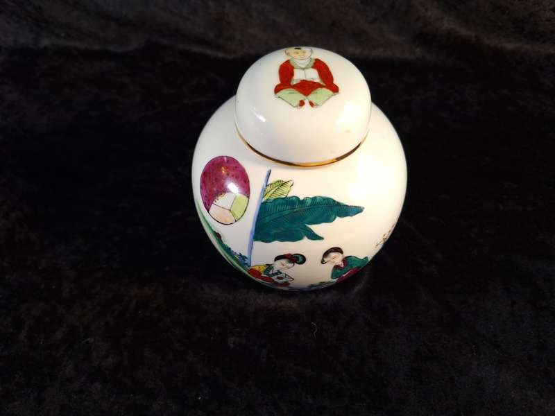 Beautiful Hand Painted Ginger Jar