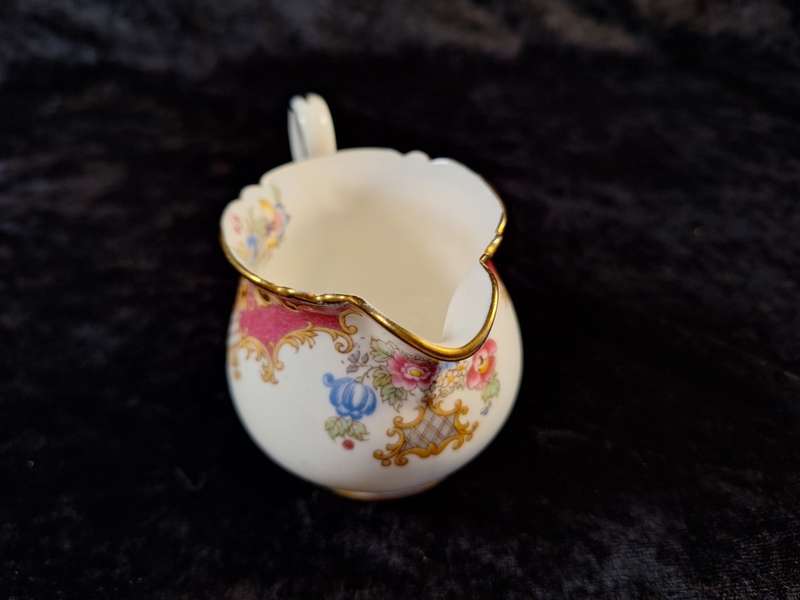 Stunning Shelley - Sheraton Coffee Creamer.