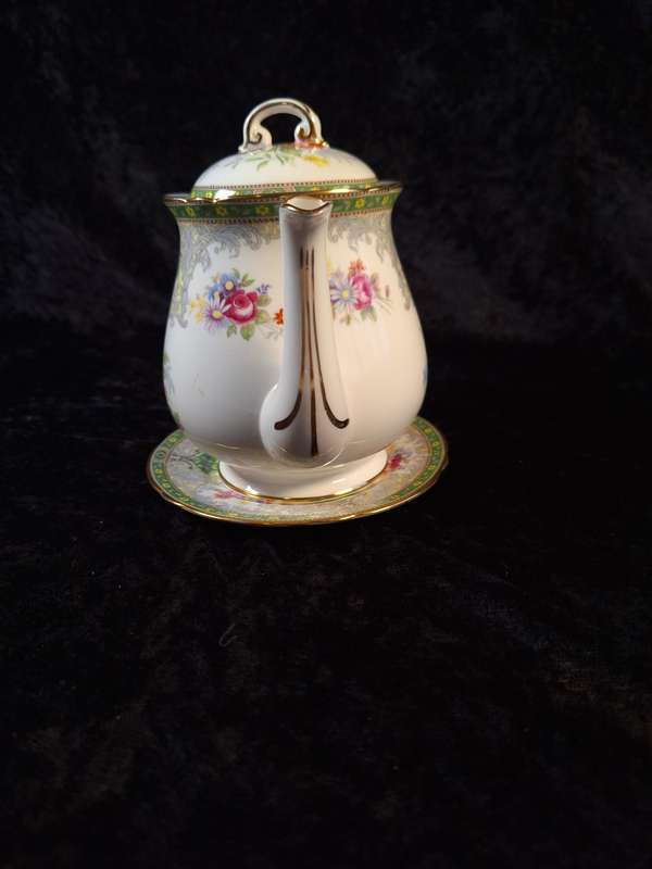 Stunning Shelley - Georgian 13360 Tea for Two Teapot with Saucer.